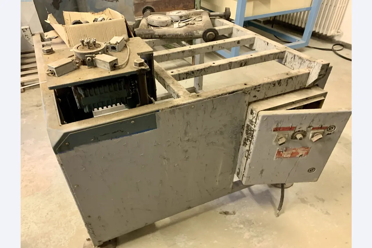 Sale of a complete warehouse of machinery for the glass industry in Spain-2