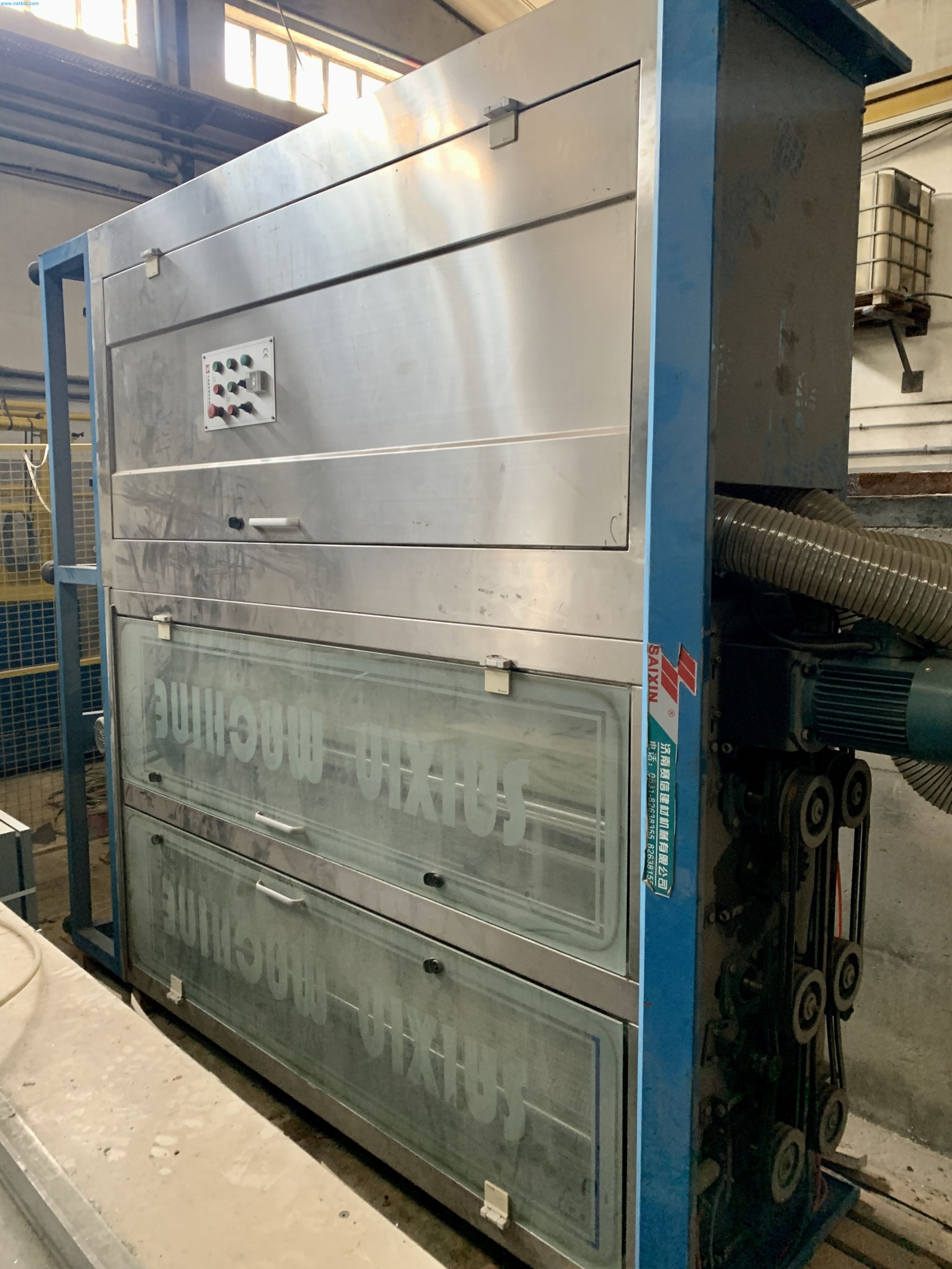 Sale of a complete warehouse of machinery for the glass industry in Spain-5