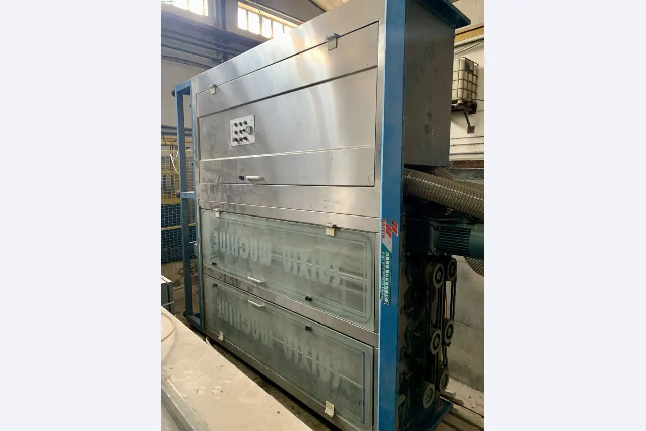 Sale of a complete warehouse of machinery for the glass industry in Spain-5