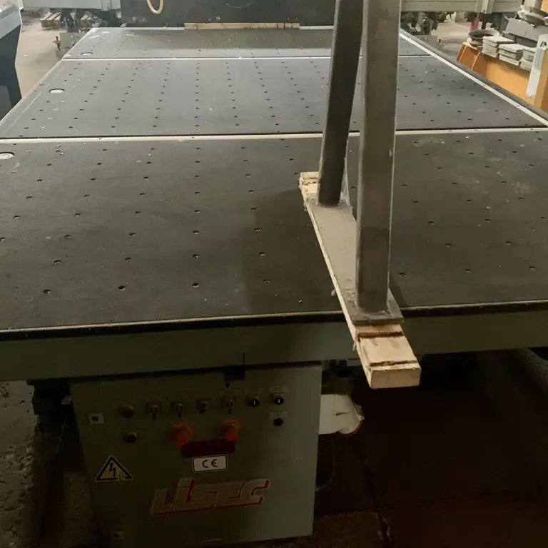 Breakout tabe cutting line LISEC BTH 21-33