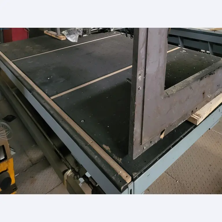 Sale of a complete warehouse of machinery for the glass industry in Spain-2