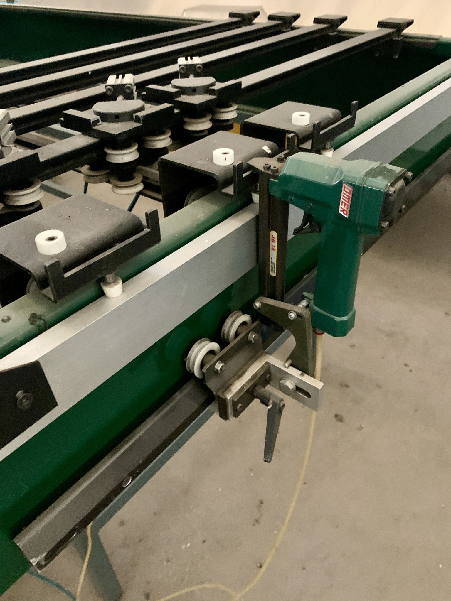 Sale of a complete warehouse of machinery for the glass industry in Spain-2