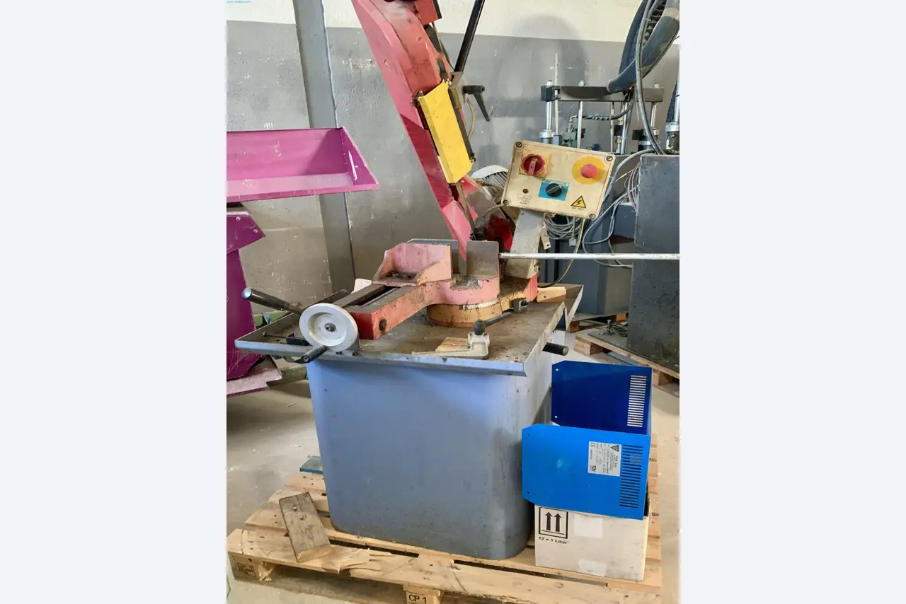 Sale of a complete warehouse of machinery for the glass industry in Spain-1