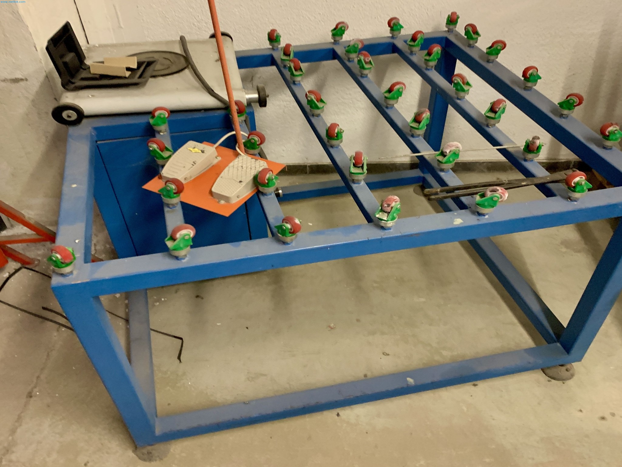 Sale of a complete warehouse of machinery for the glass industry in Spain-1