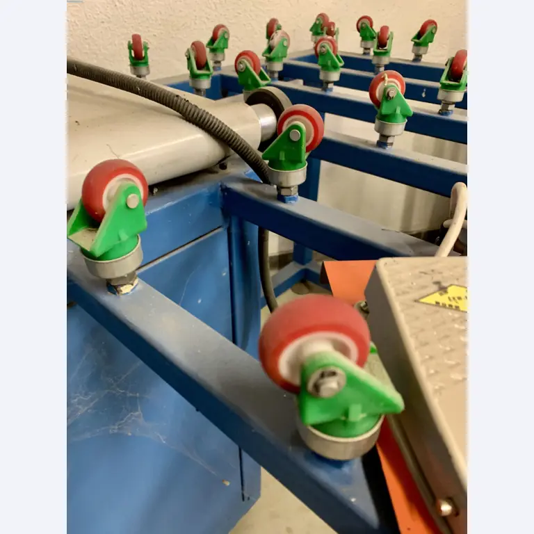 Venta de un almacén completo de maquinaria para la producción de vidrio en España-2