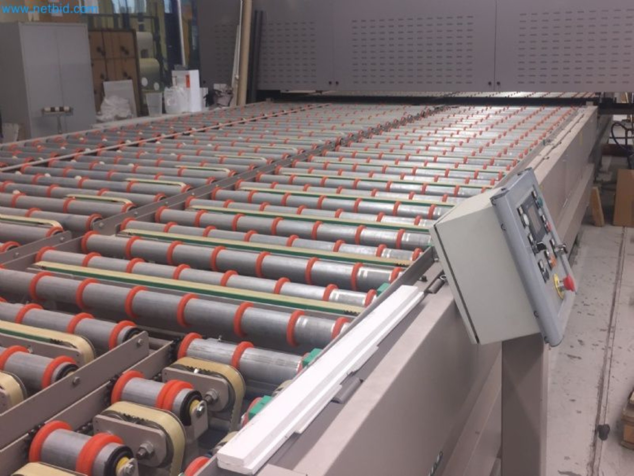 Sale of a complete warehouse of machinery for the glass industry in Spain-5