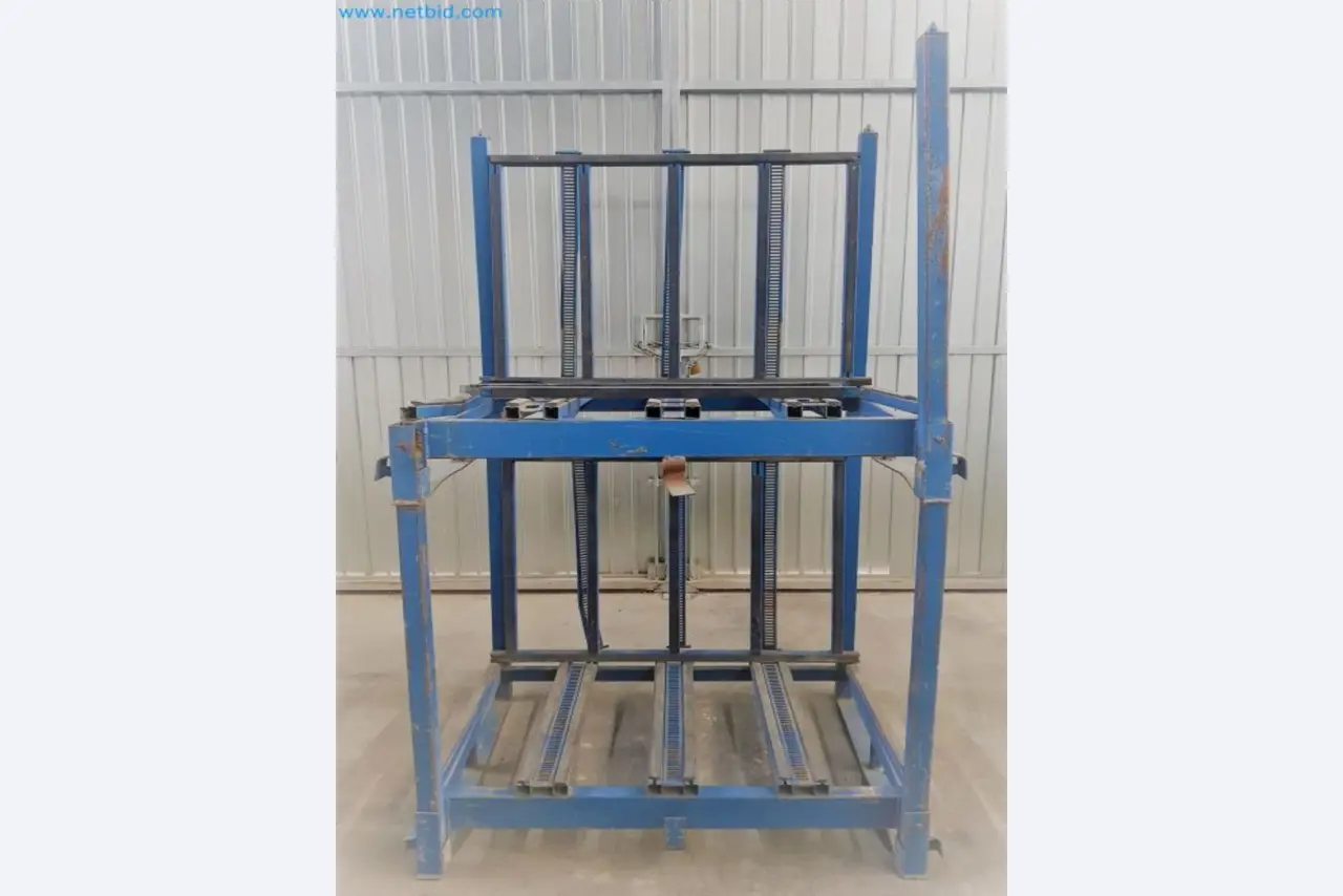 Sale of a complete warehouse of machinery for the glass industry in Spain-2