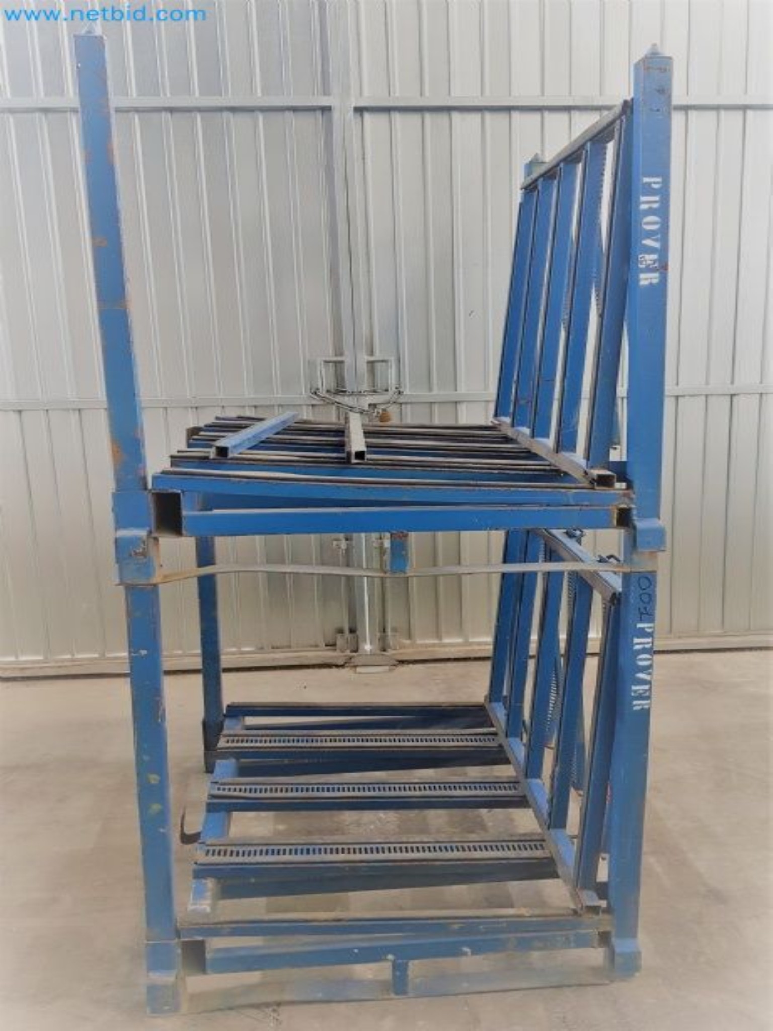 Sale of a complete warehouse of machinery for the glass industry in Spain-3