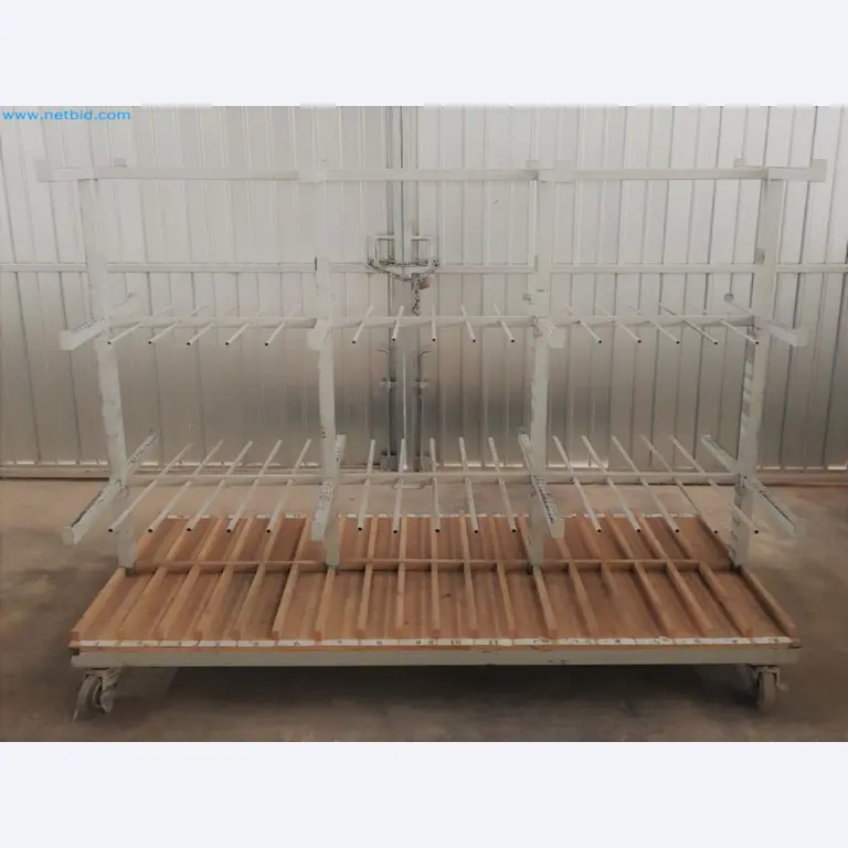 Verkauf eines kompletten Maschinenlagers für die Glasfertigung in Spanien-1