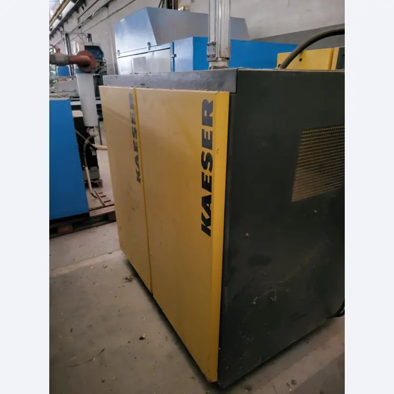 Sale of a complete warehouse of machinery for the glass industry in Spain-11