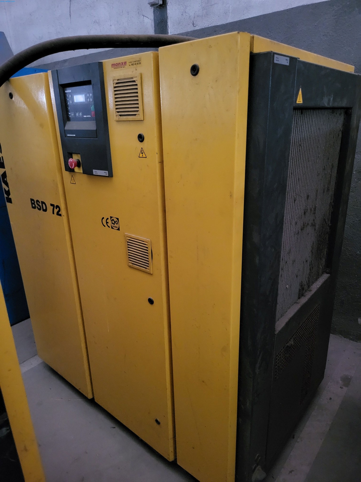 Sale of a complete warehouse of machinery for the glass industry in Spain-12