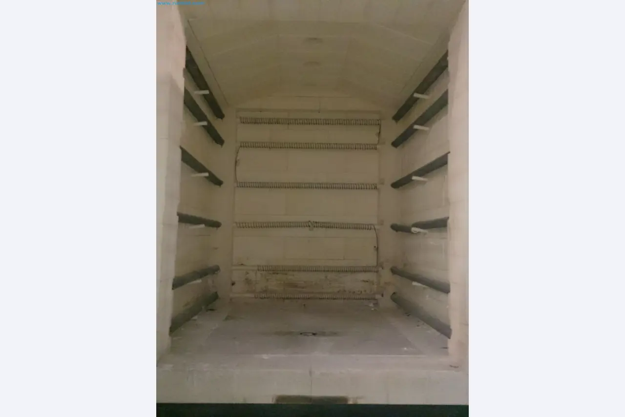 Sale of a complete warehouse of machinery for the glass industry in Spain-3