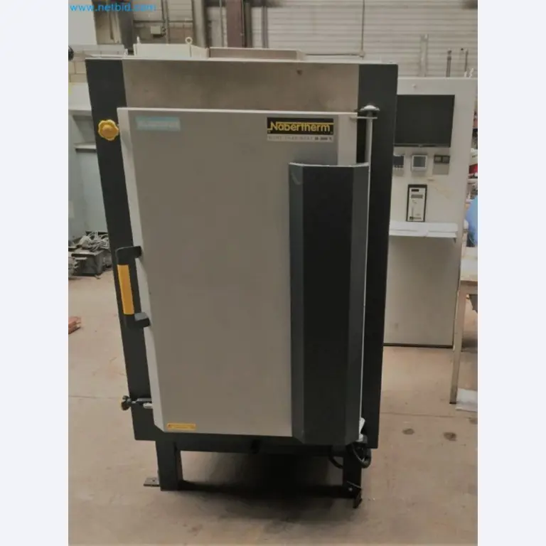 Sale of a complete warehouse of machinery for the glass industry in Spain-6