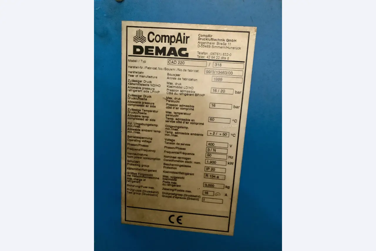 Sale of a complete warehouse of machinery for the glass industry in Spain-7