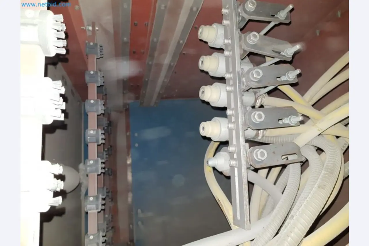 Sale of a complete warehouse of machinery for the glass industry in Spain-3