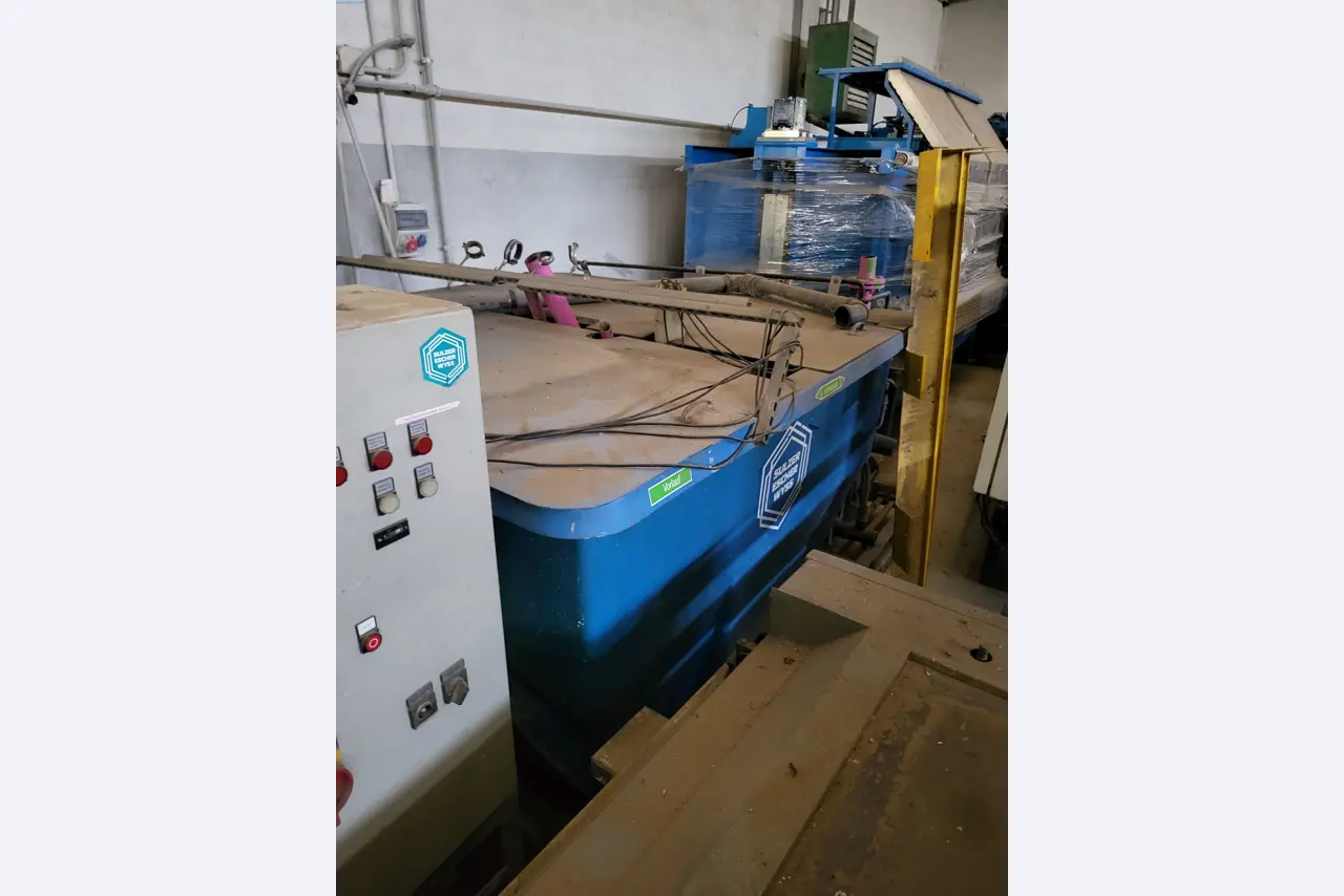 Sale of a complete warehouse of machinery for the glass industry in Spain-6