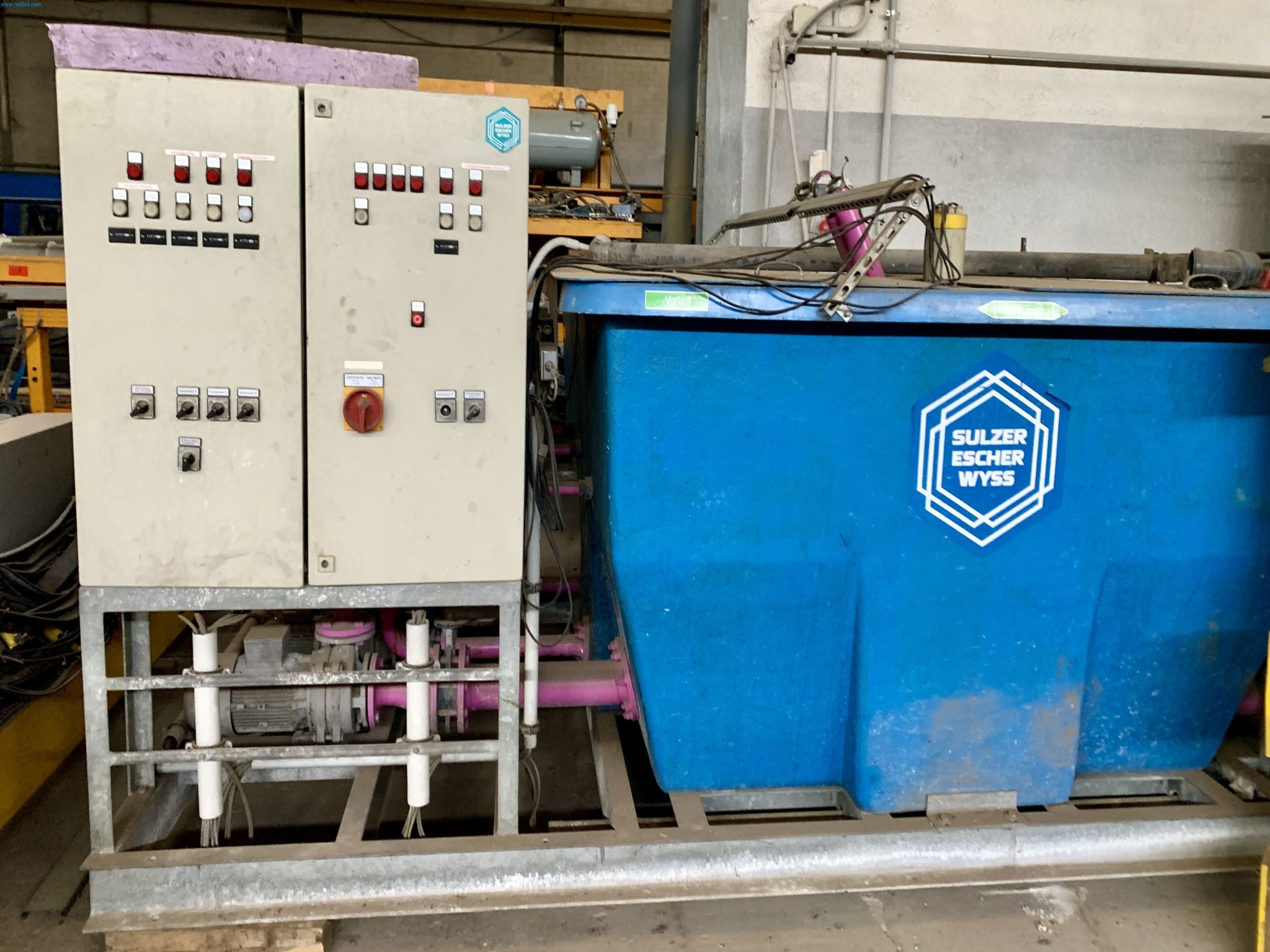 Sale of a complete warehouse of machinery for the glass industry in Spain-7