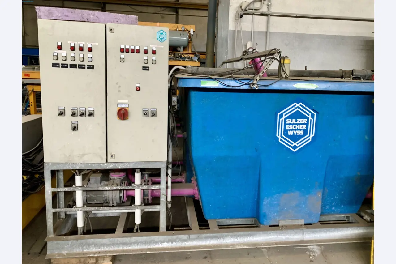 Sale of a complete warehouse of machinery for the glass industry in Spain-7