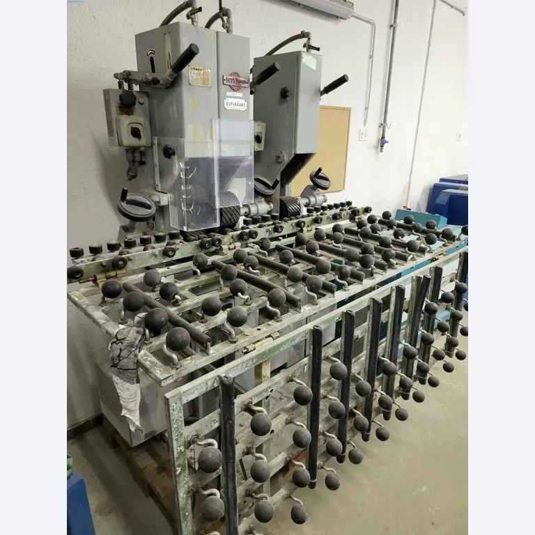 Sale of a complete warehouse of machinery for the glass industry in Spain-1