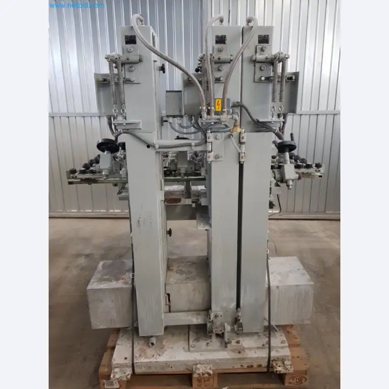 Sale of a complete warehouse of machinery for the glass industry in Spain-8