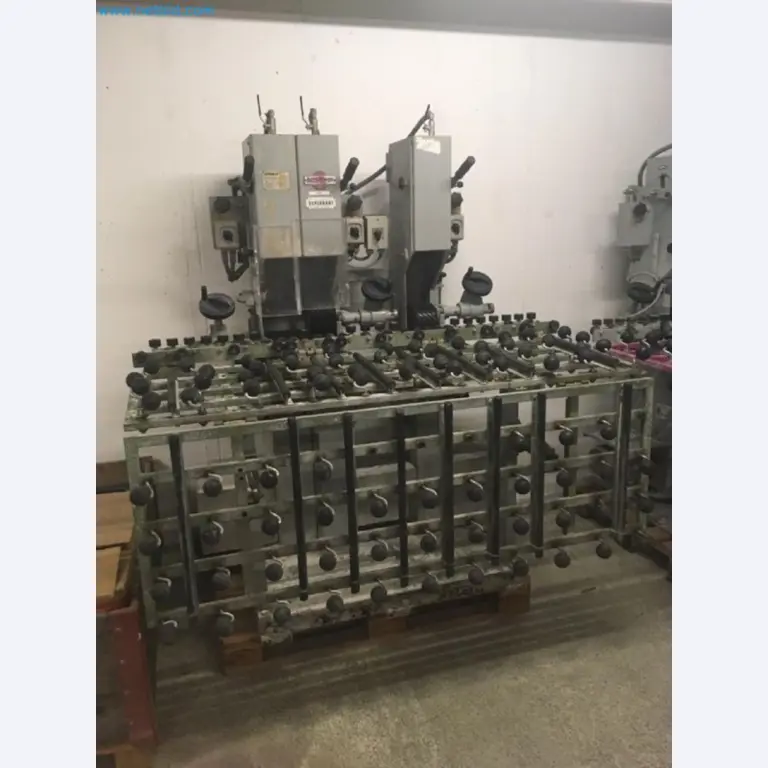 Sale of a complete warehouse of machinery for the glass industry in Spain-9