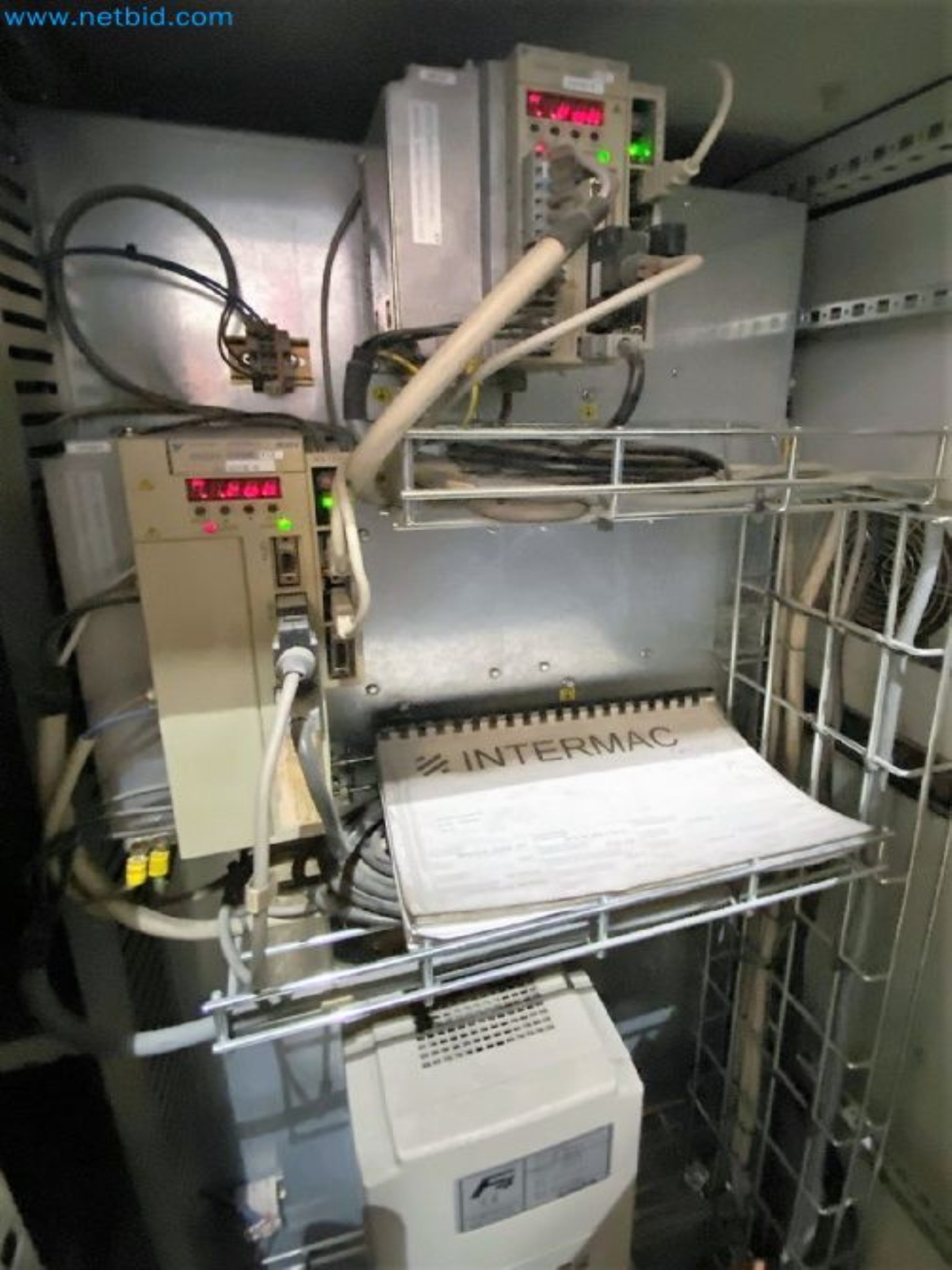 Sale of a complete warehouse of machinery for the glass industry in Spain-11