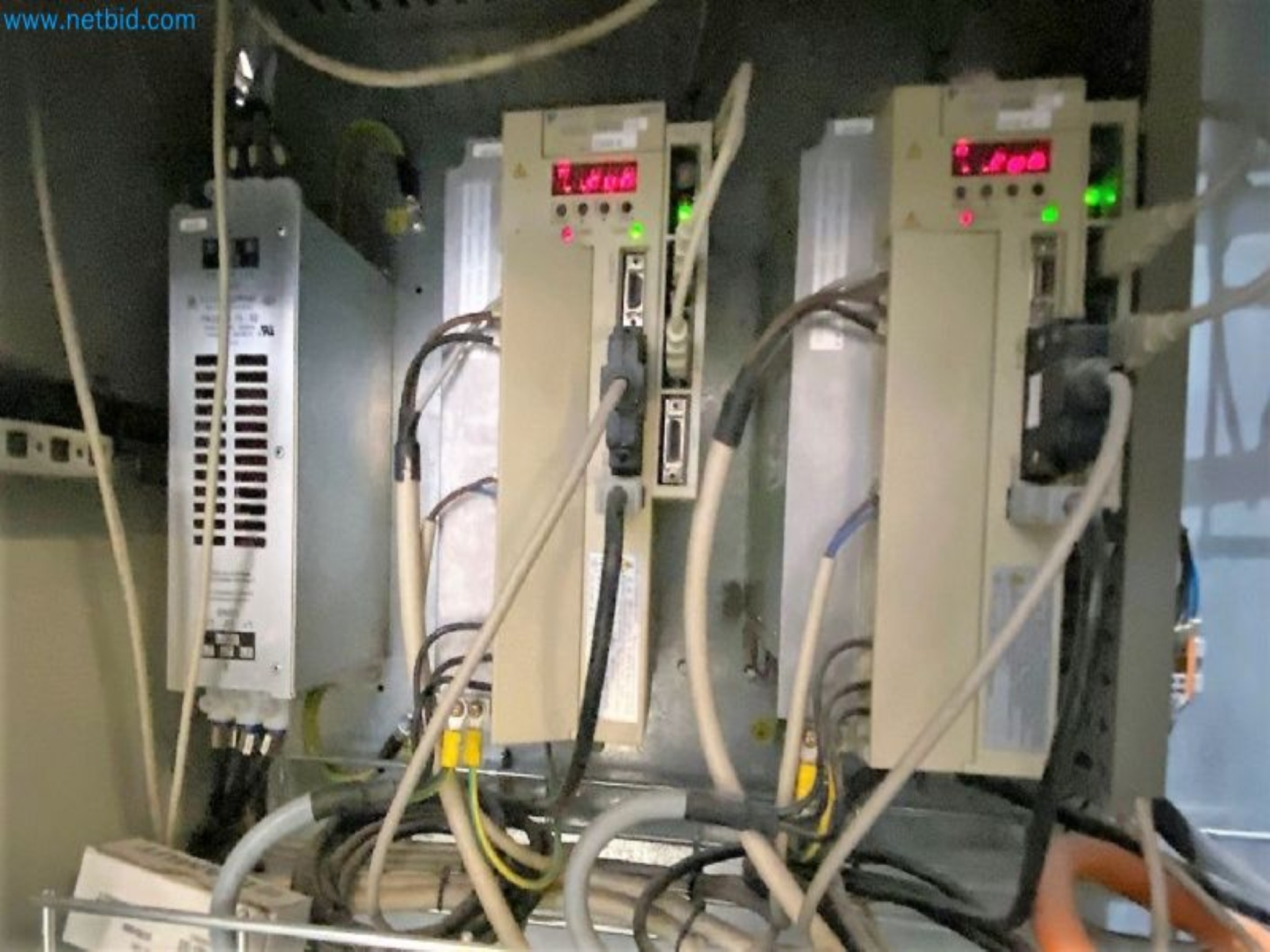 Sale of a complete warehouse of machinery for the glass industry in Spain-12