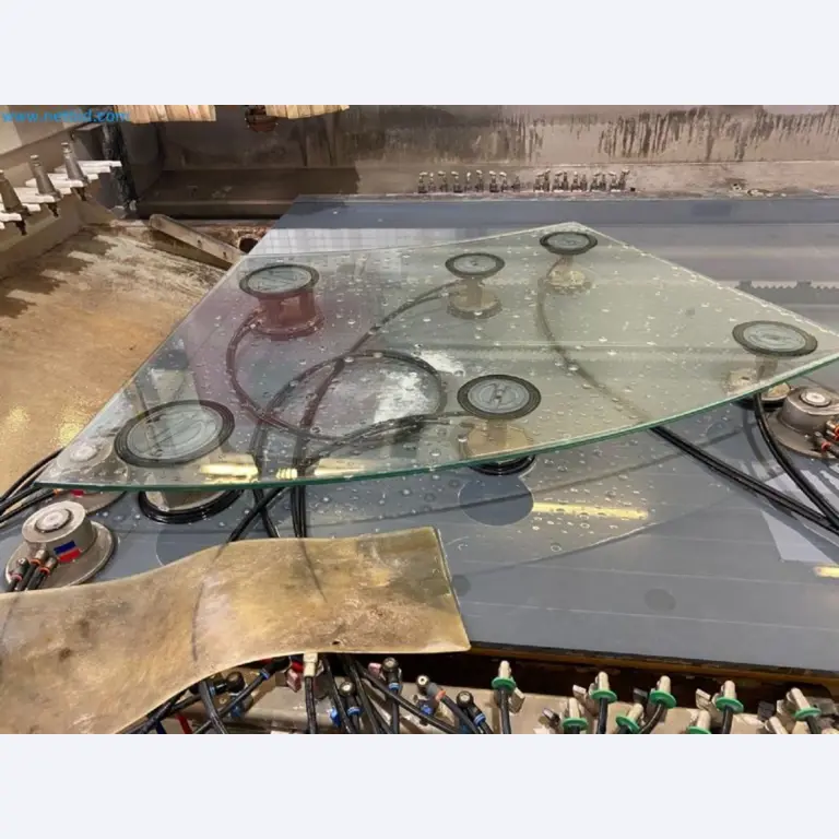 Sale of a complete warehouse of machinery for the glass industry in Spain-16