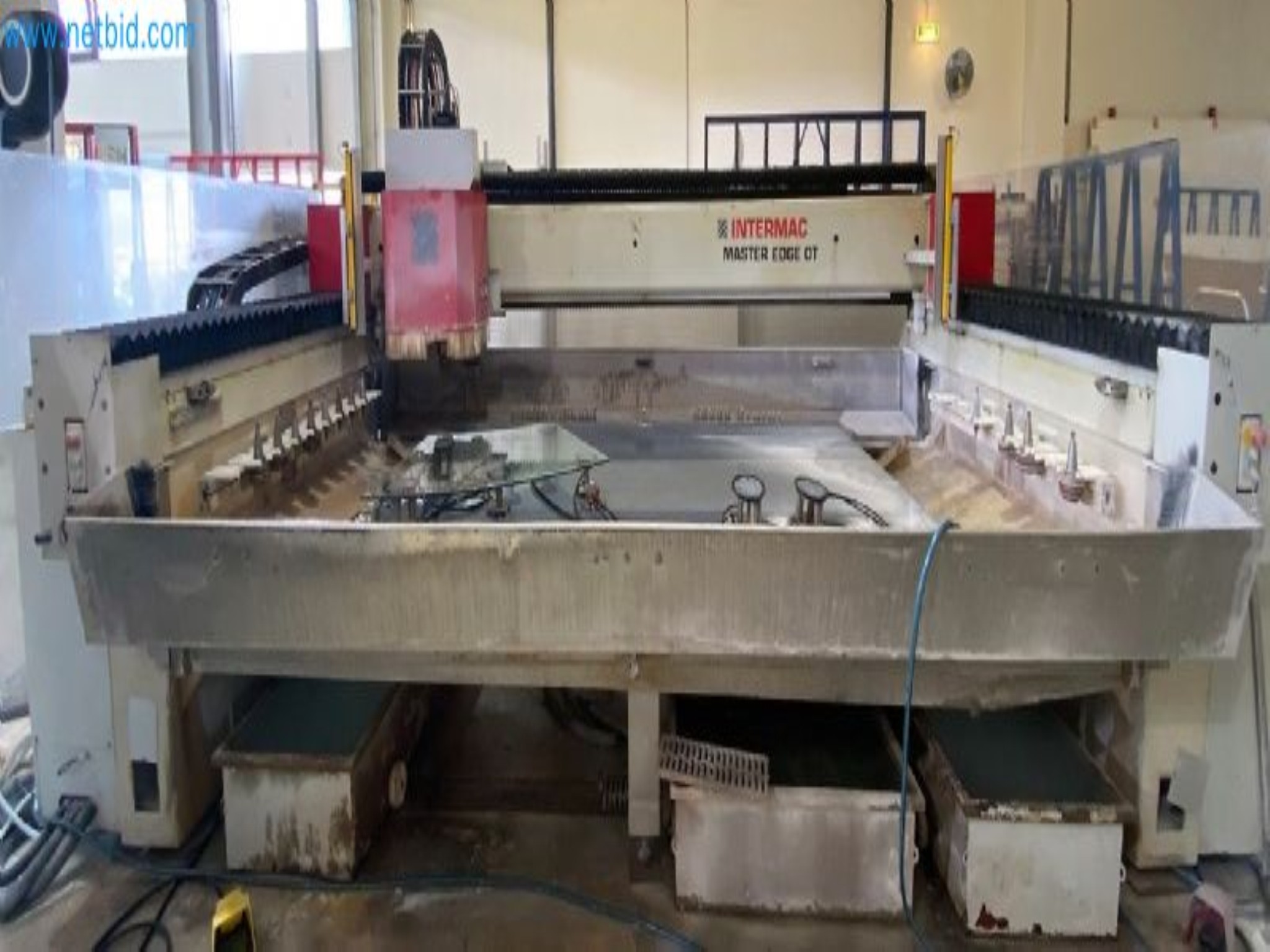 Sale of a complete warehouse of machinery for the glass industry in Spain-1