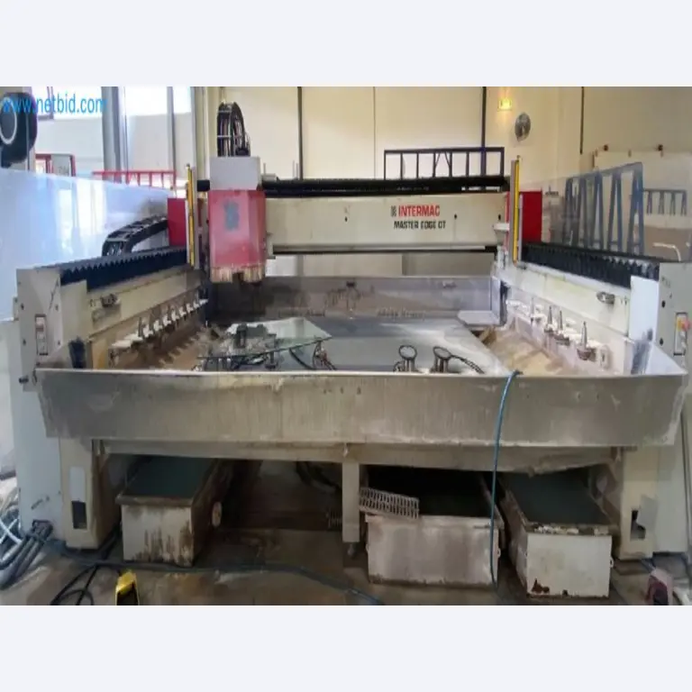 Sale of a complete warehouse of machinery for the glass industry in Spain-1