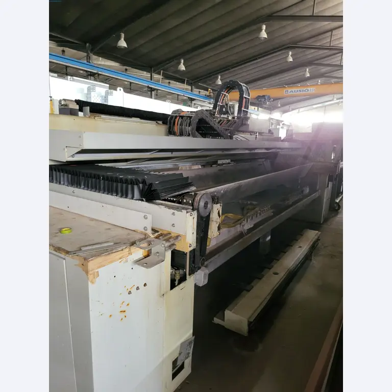 Sale of a complete warehouse of machinery for the glass industry in Spain-4