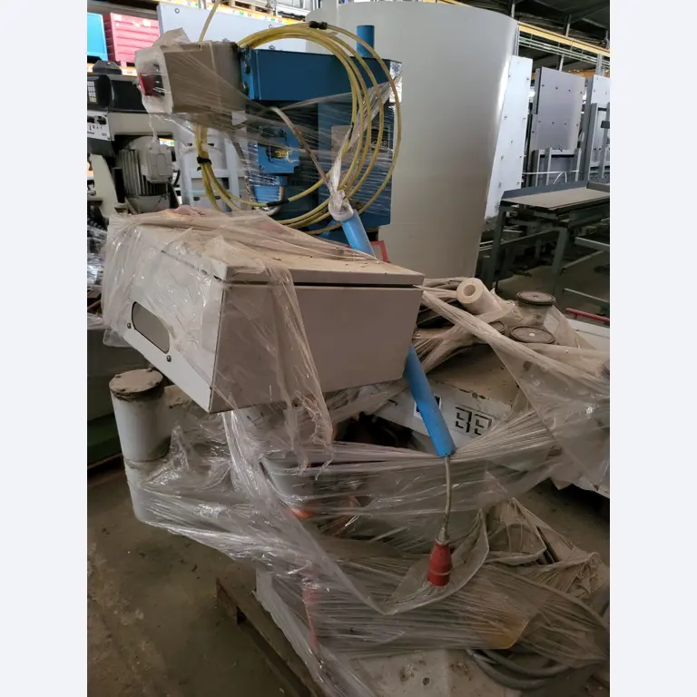 Sale of a complete warehouse of machinery for the glass industry in Spain-4