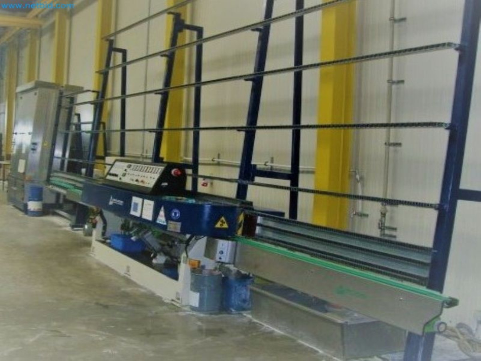 Sale of a complete warehouse of machinery for the glass industry in Spain-5