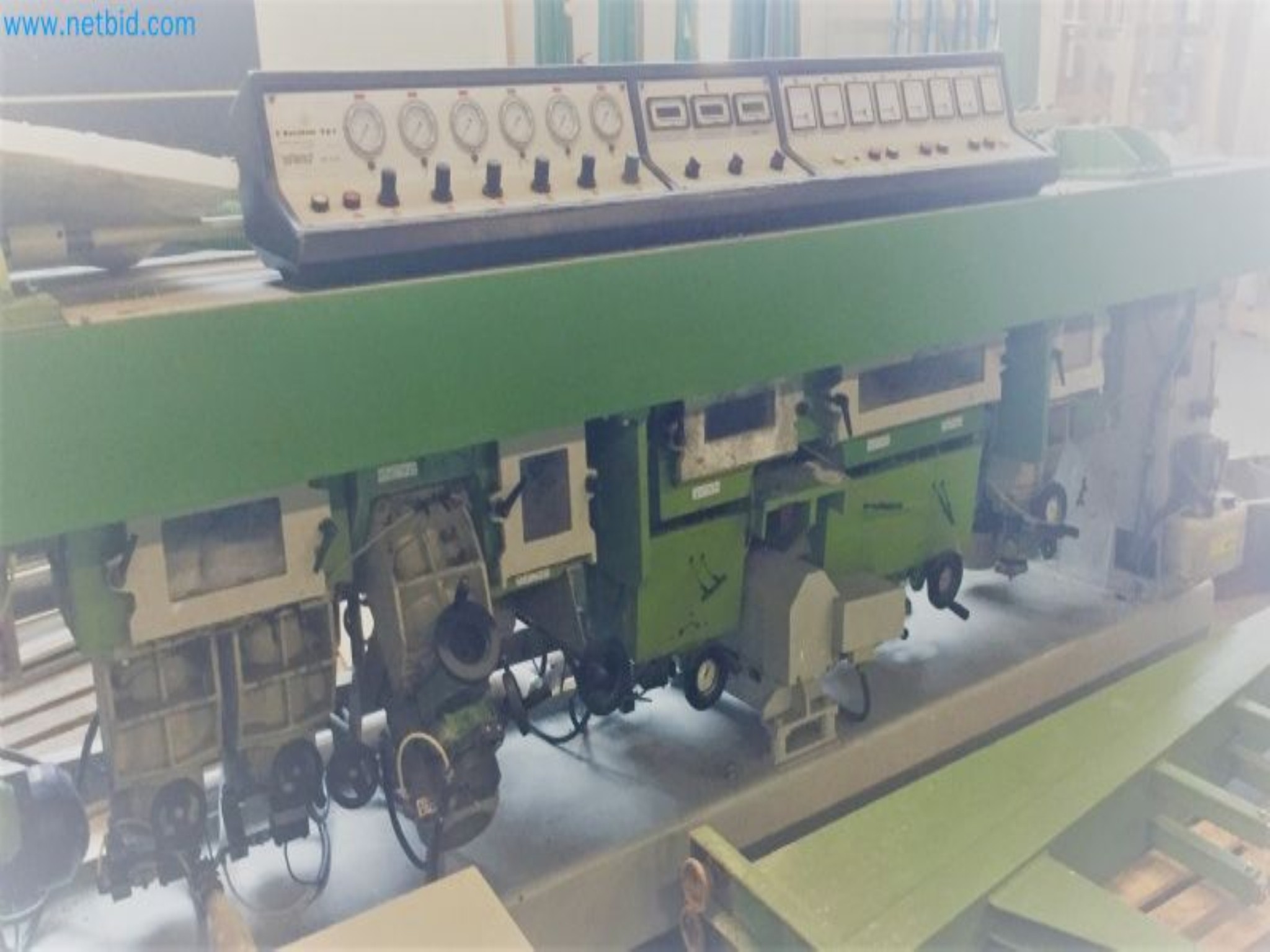 Sale of a complete warehouse of machinery for the glass industry in Spain-15