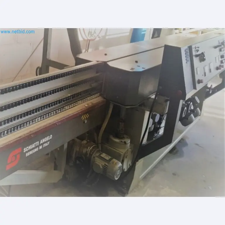 Sale of a complete warehouse of machinery for the glass industry in Spain-8