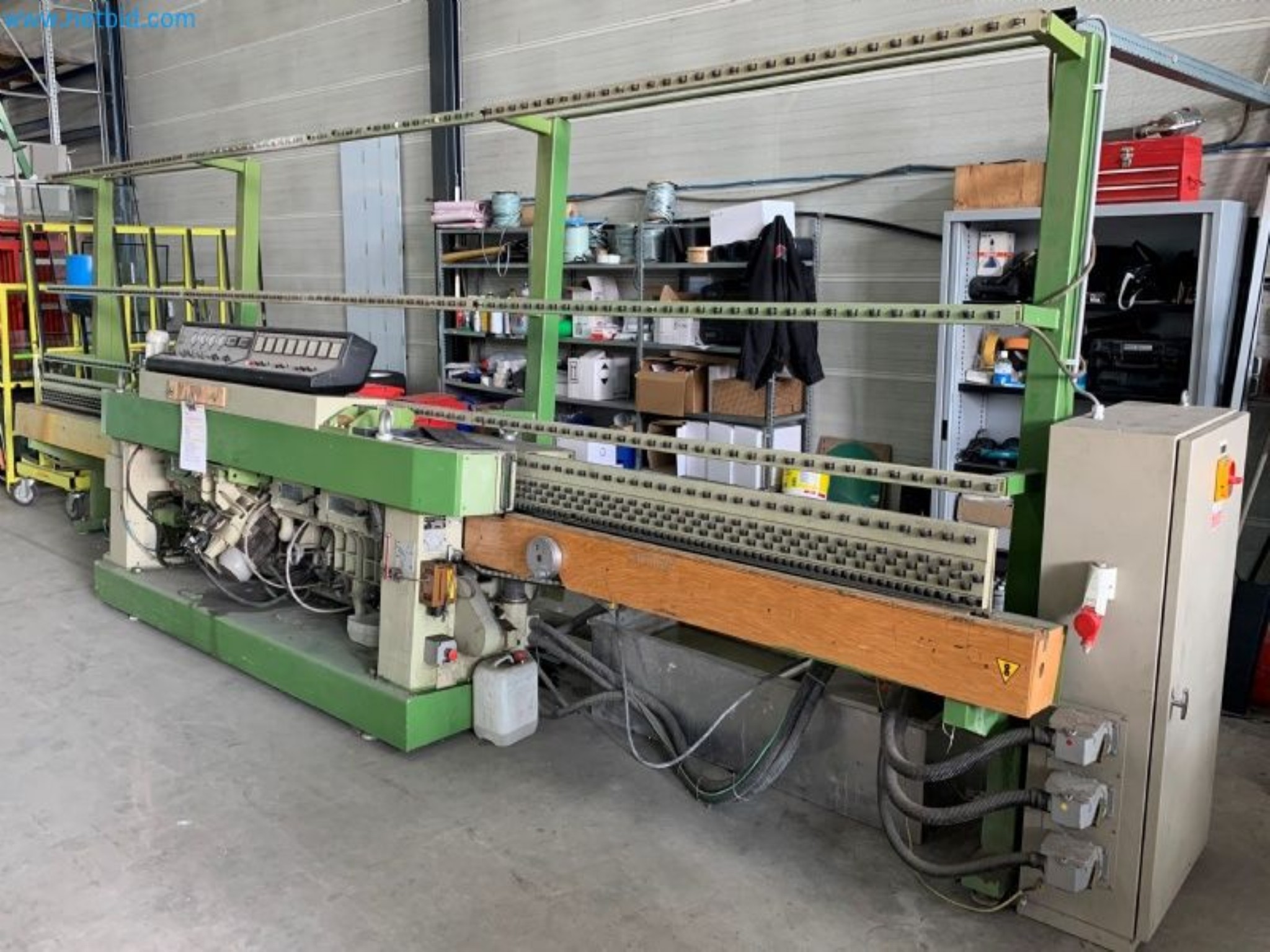 Sale of a complete warehouse of machinery for the glass industry in Spain-2