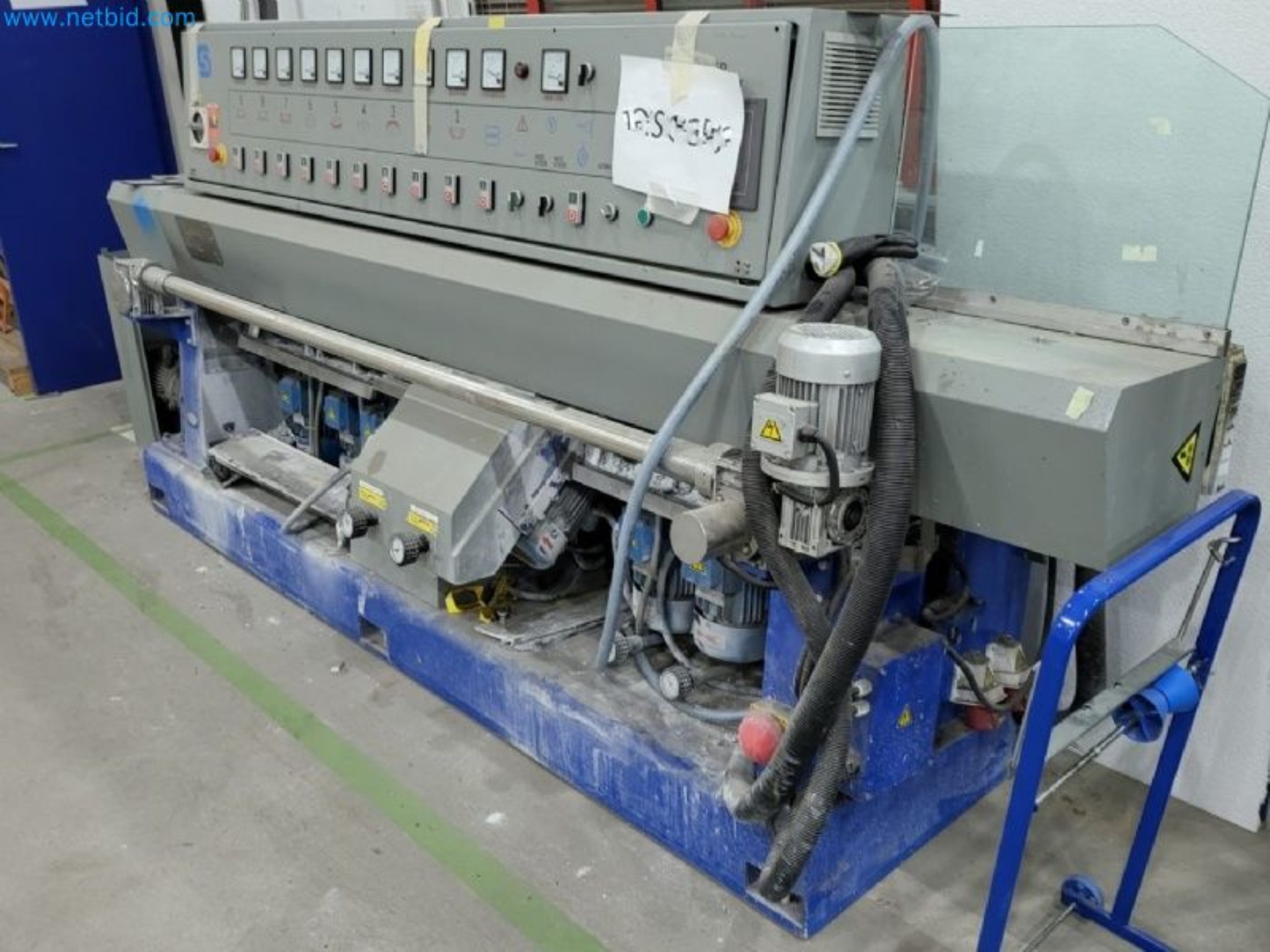 Sale of a complete warehouse of machinery for the glass industry in Spain-1