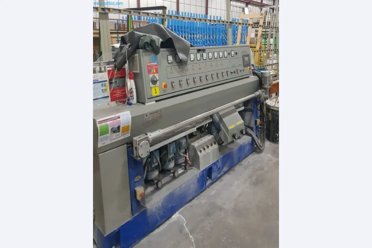 Sale of a complete warehouse of machinery for the glass industry in Spain-1