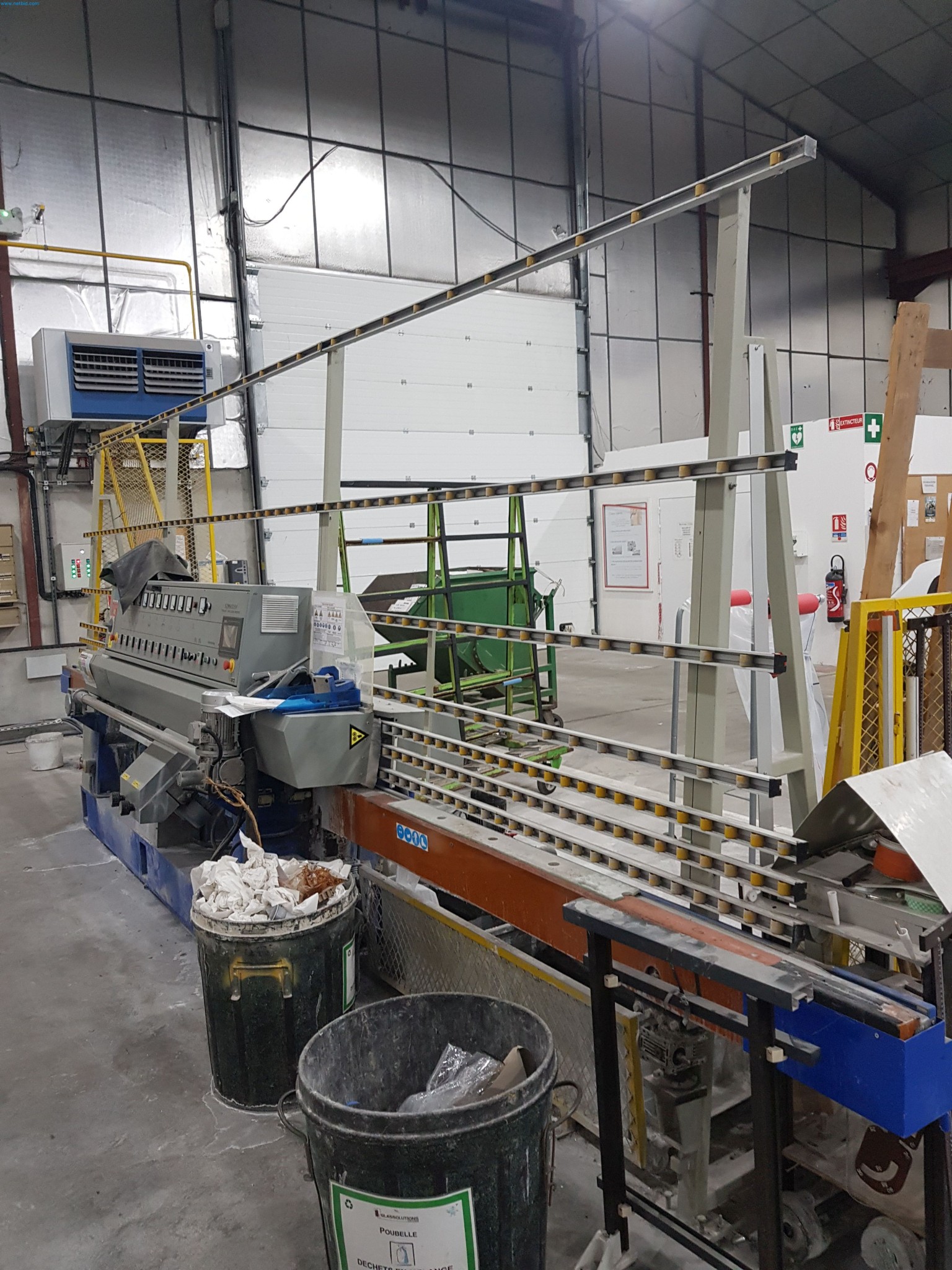 Sale of a complete warehouse of machinery for the glass industry in Spain-4