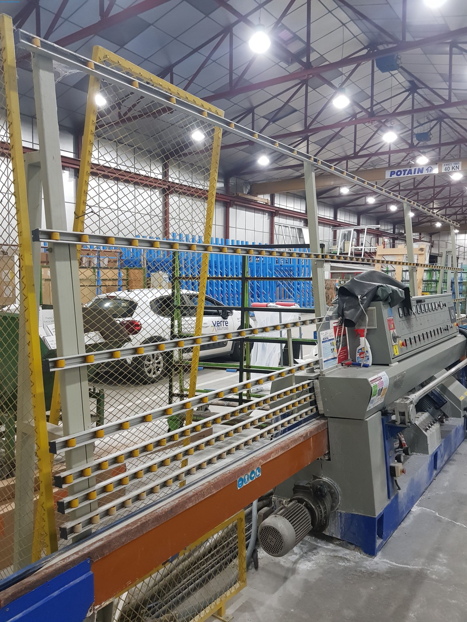 Sale of a complete warehouse of machinery for the glass industry in Spain-6