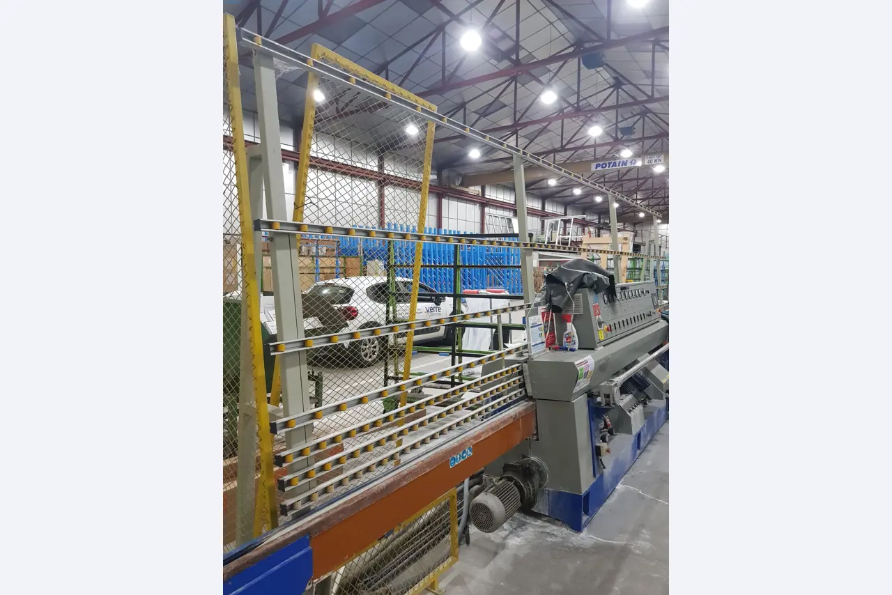 Sale of a complete warehouse of machinery for the glass industry in Spain-6