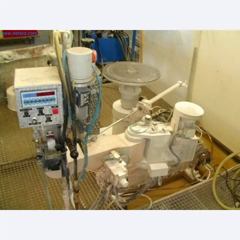 Sale of a complete warehouse of machinery for the glass industry in Spain-2