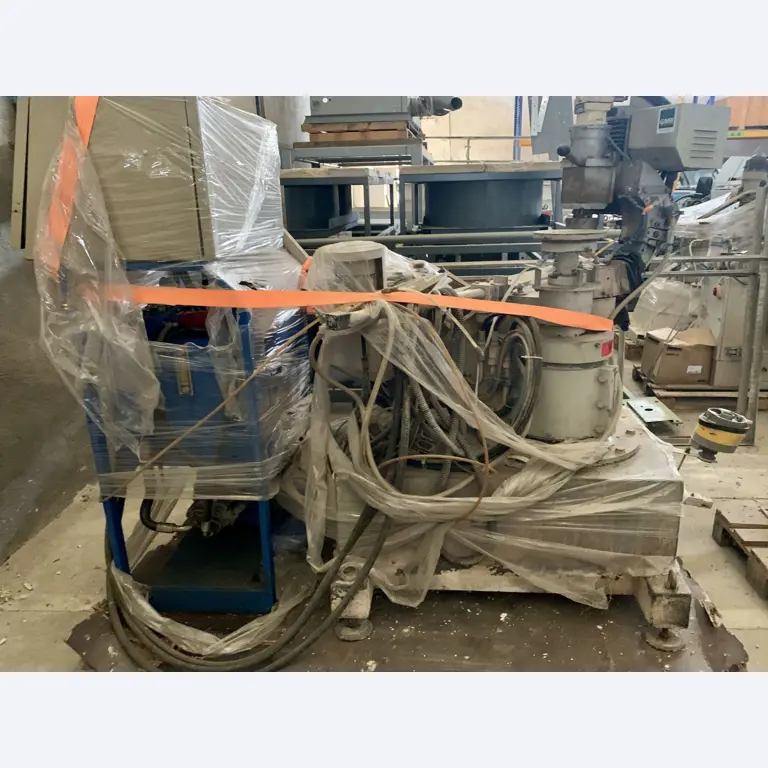 Sale of a complete warehouse of machinery for the glass industry in Spain-7