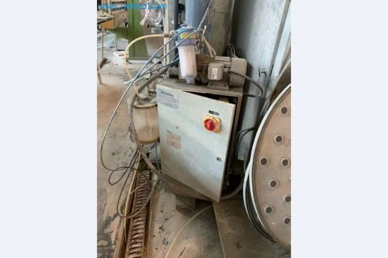 Sale of a complete warehouse of machinery for the glass industry in Spain-12