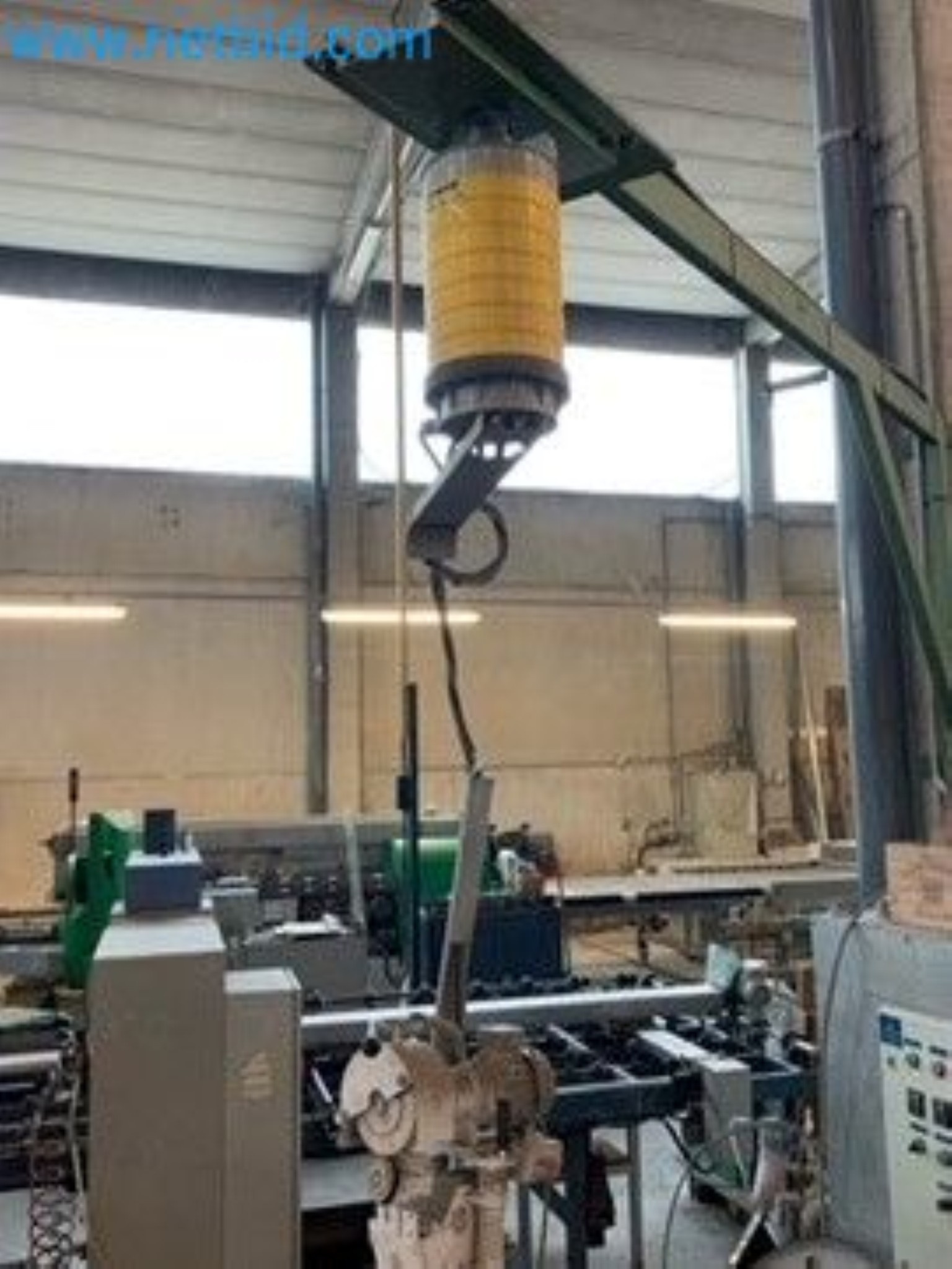 Sale of a complete warehouse of machinery for the glass industry in Spain-3