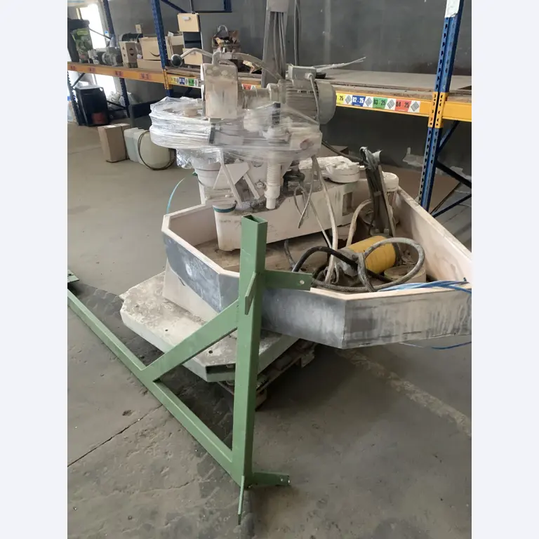 Sale of a complete warehouse of machinery for the glass industry in Spain-9