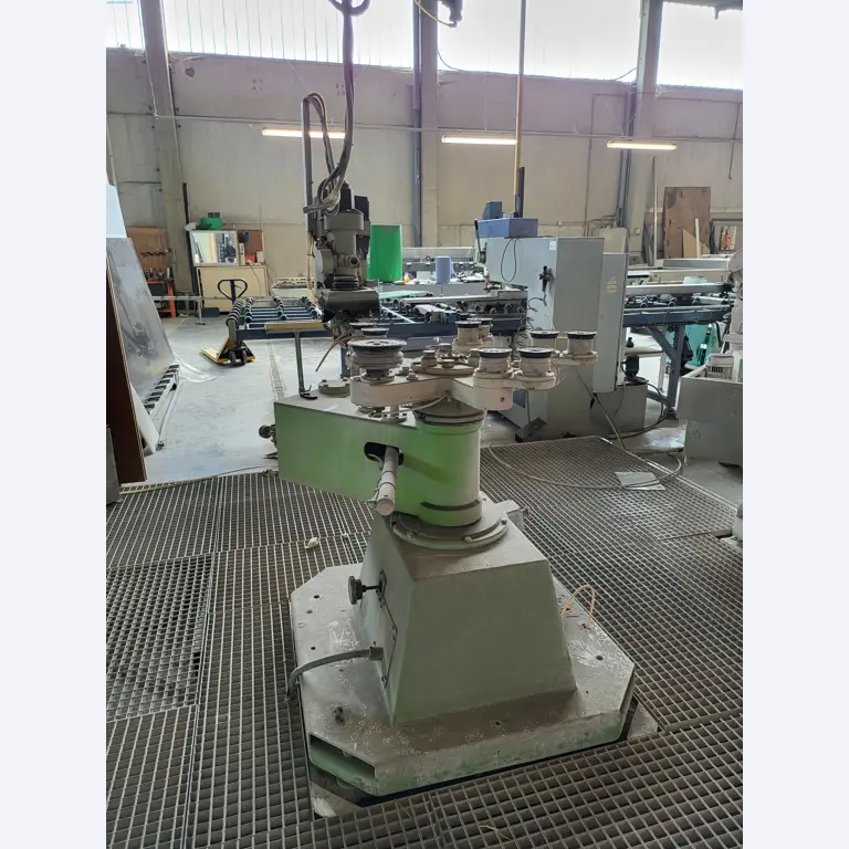 Sale of a complete warehouse of machinery for the glass industry in Spain-1