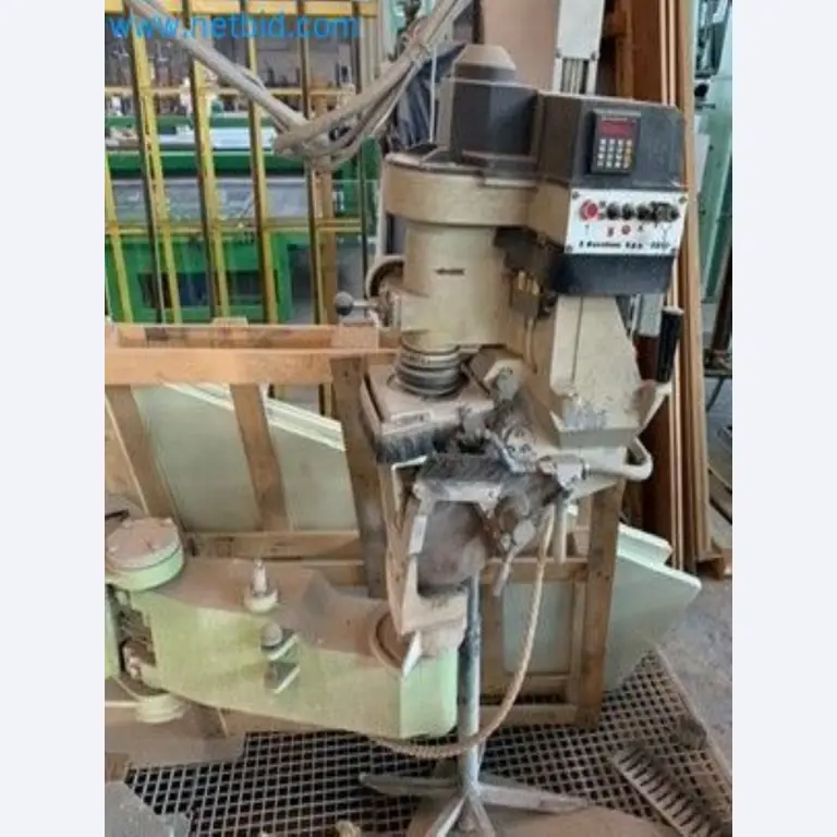 Sale of a complete warehouse of machinery for the glass industry in Spain-4