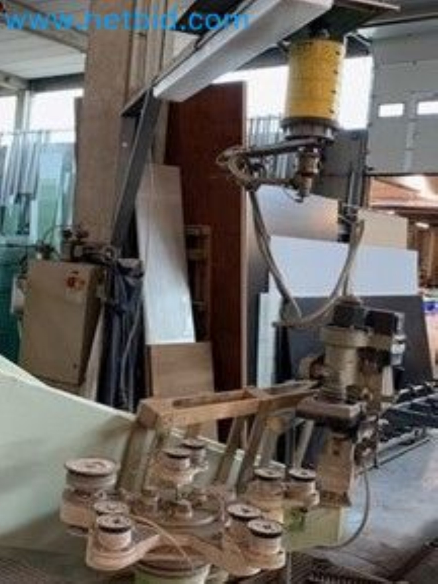 Sale of a complete warehouse of machinery for the glass industry in Spain-5