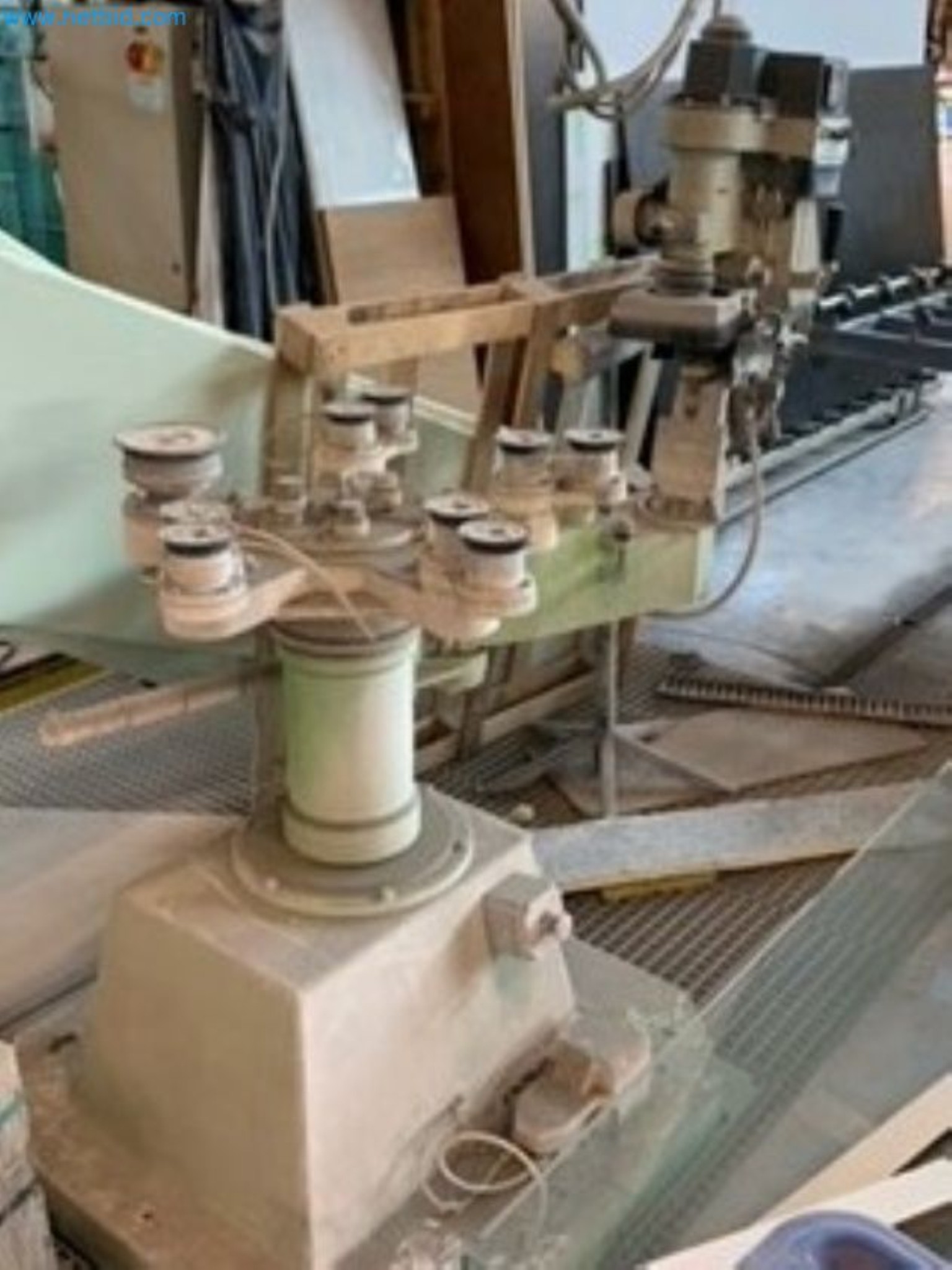 Sale of a complete warehouse of machinery for the glass industry in Spain-6